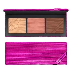 Mac Shiny Pretty Things Face Compact Medium Deep